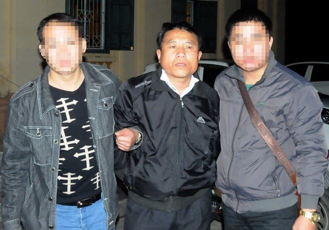 Tieu huy 300 banh heroin trum ma tuy van chuyen bang xe Fortuner hinh anh 2