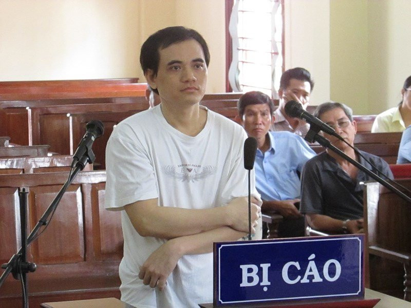 hai-bac-si-lua-dao_kwvn