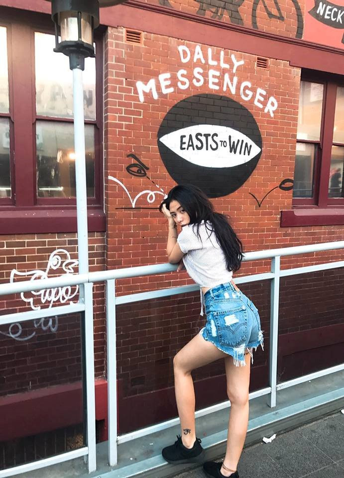 Chau PGS Van Nhu Cuong: Thich xam hinh, ap luc khi gia dinh noi tieng hinh anh 4