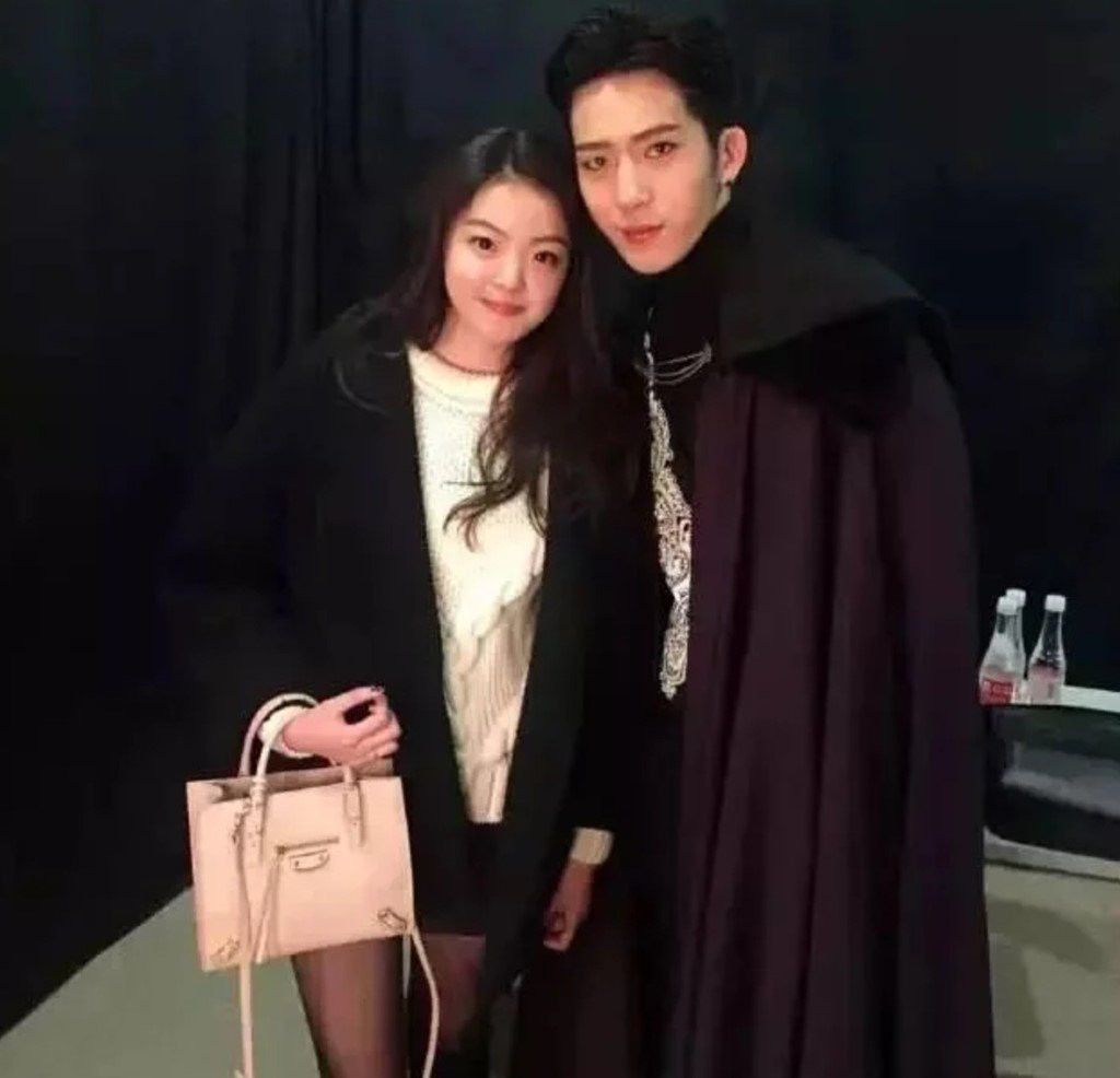 Tieu thu 9X so huu tai san kech xu, duoc sao Trung Quoc ne trong hinh anh 9