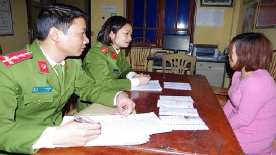 Hà Nam: Bắt “tú bà” vừa môi giới vừa trực tiếp bán dâm