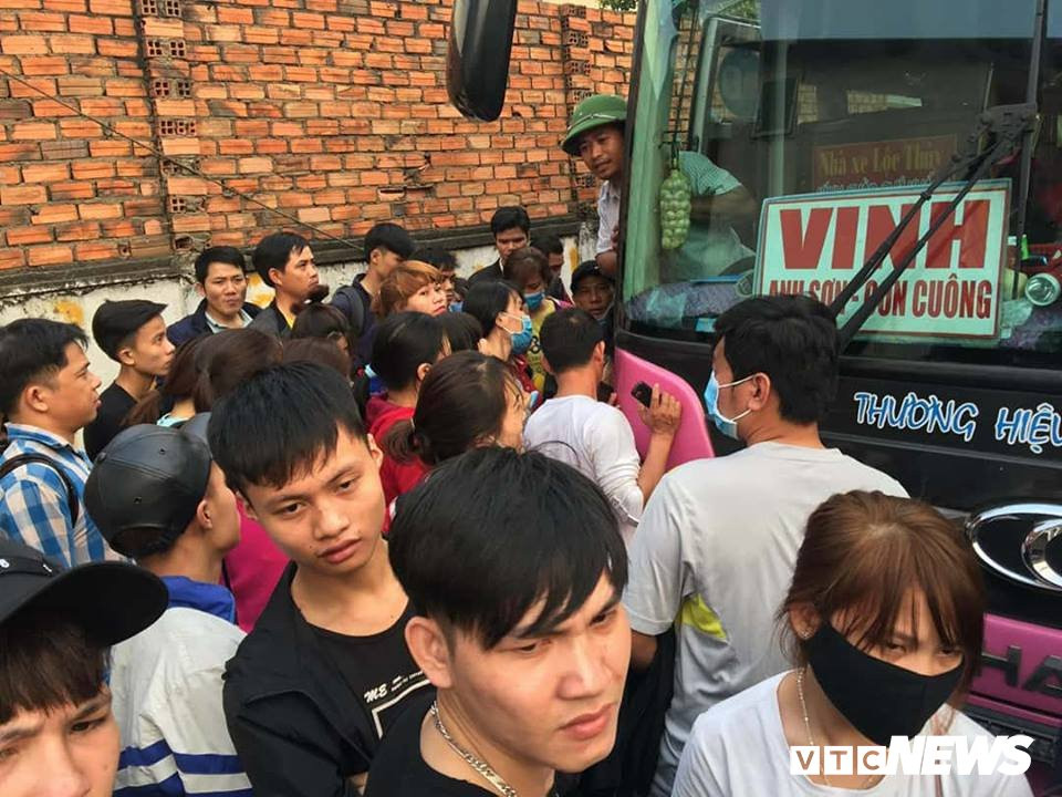 27849703_889714064539100_425022204_n