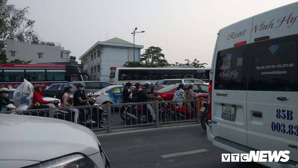 27934915_889716101205563_113326484_n