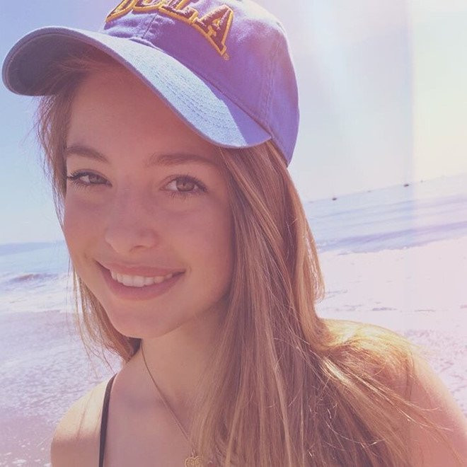 Con gai 19 tuoi xinh dep va tai gioi cua Steve Jobs hinh anh 16