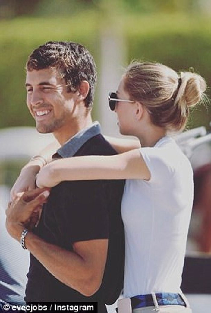 48e0ad3d000005785350079p_rez_who_is_from_monterrey_mexico_moved_to_the_us_at_the_age_ofa61_1517765839702-17363311 24