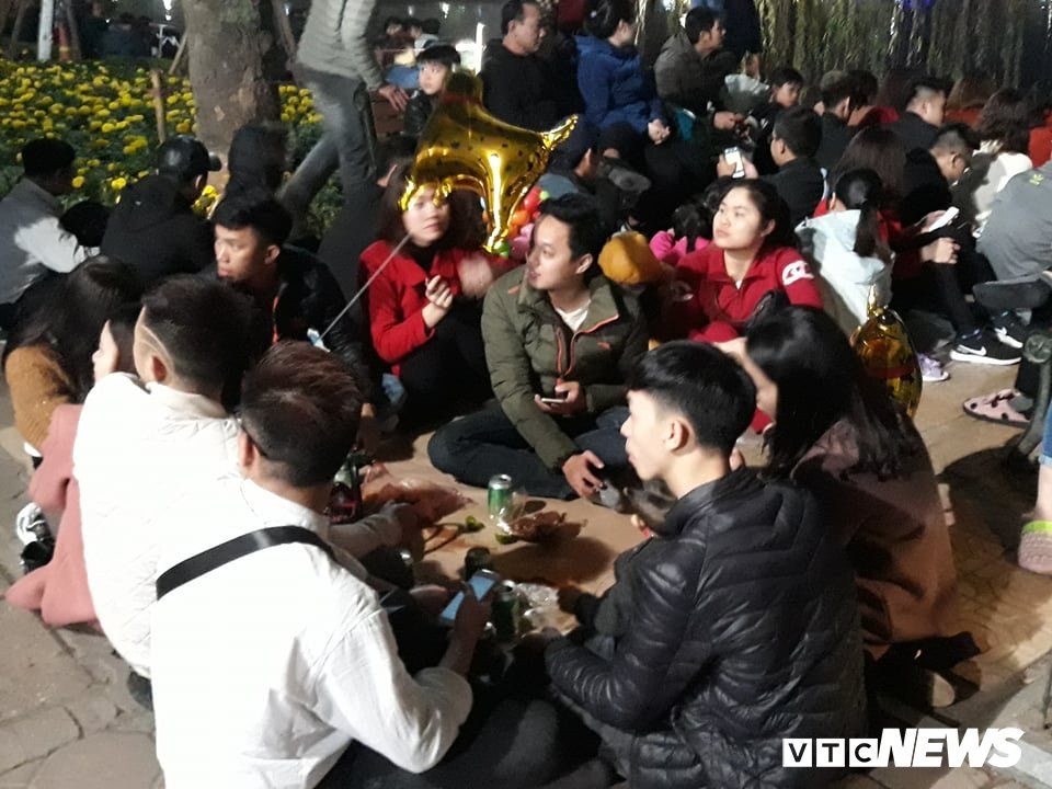 28052583_1345469465599816_1279167079_n 11