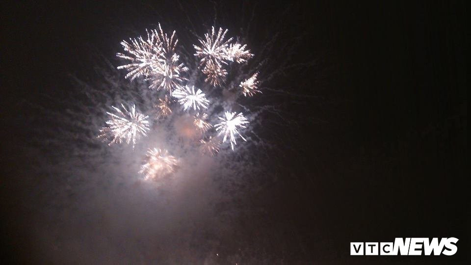 28052650_1989089037772244_1958659218_n 3