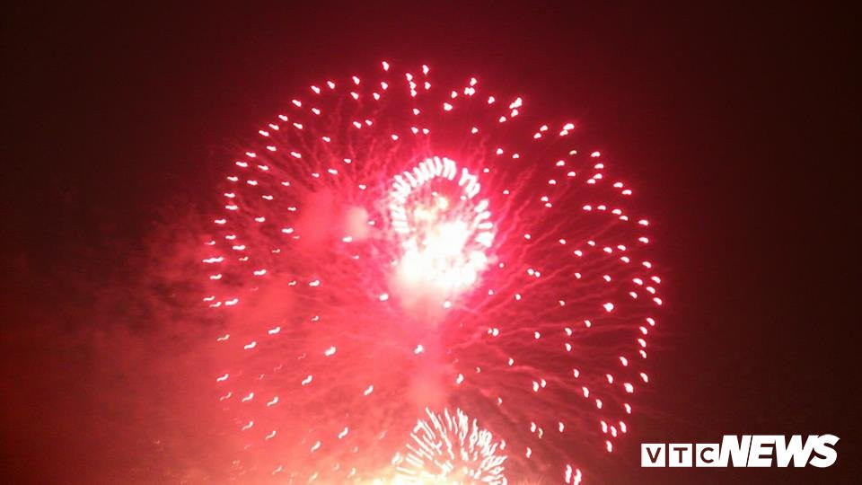 28053774_1989088987772249_1385845331_n 3