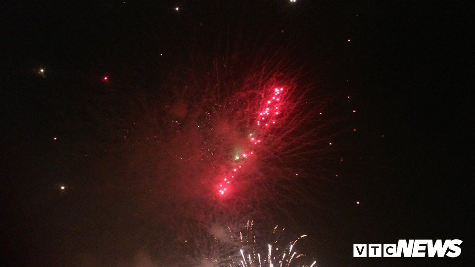 28054238_1989089121105569_1810857645_n 3