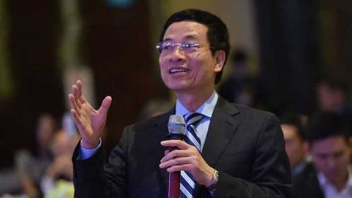 nguyen-manh-hung-1519717856922-50-0-499-800-crop-1519717866044