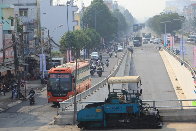 Cận cảnh hầm chui 3 tầng sắp đưa vào sử dụng ở TP HCM - Ảnh 6.