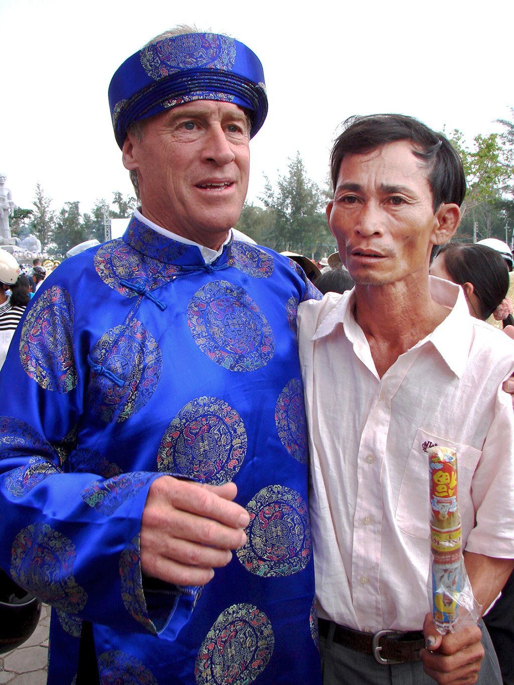 Cuoc doi song gio cua cau be song sot sau vu tham sat My Lai hinh anh 1