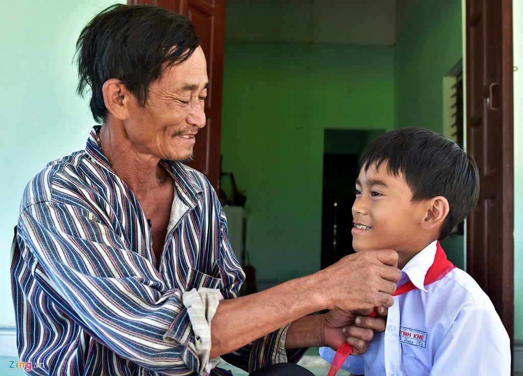 Cuoc doi song gio cua cau be song sot sau vu tham sat My Lai hinh anh 5