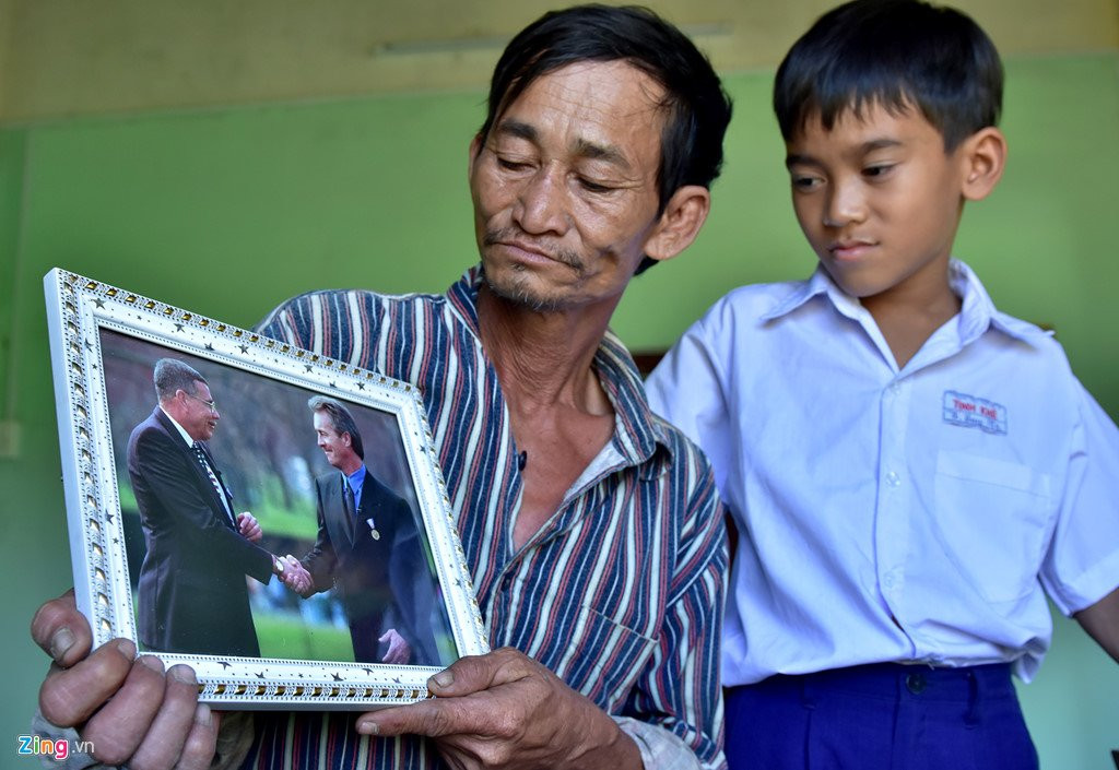 Cuoc doi song gio cua cau be song sot sau vu tham sat My Lai hinh anh 3