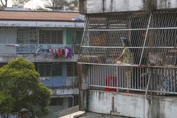 Tử thần chực chờ các chung cư cũ tại TP HCM - Ảnh 13.