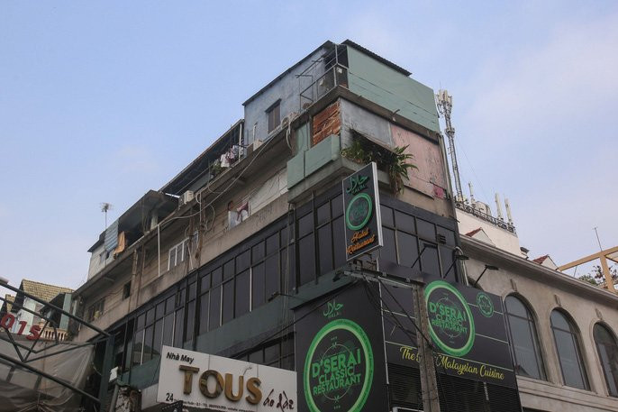 Tử thần chực chờ các chung cư cũ tại TP HCM - Ảnh 7.