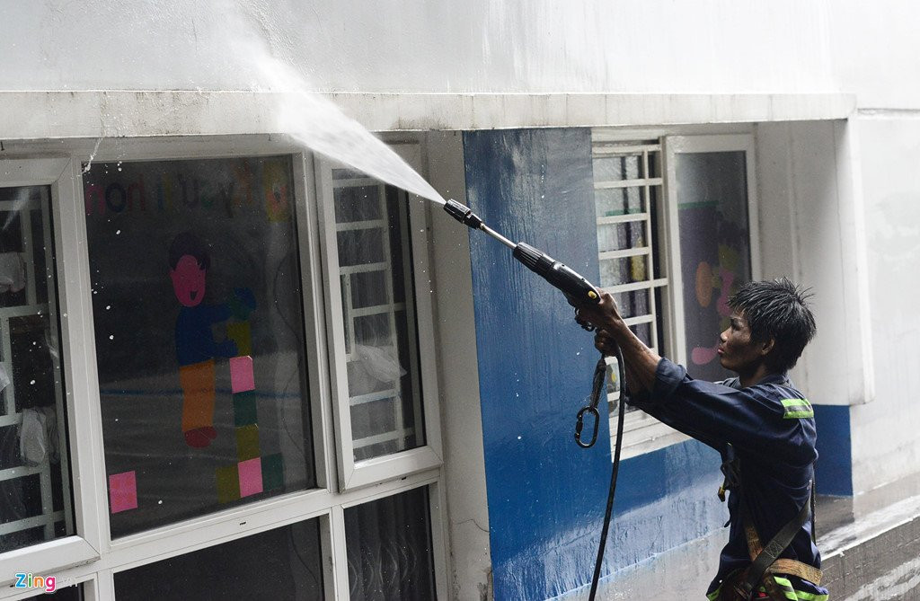 Cu dan Carina Plaza viet don keu cuu, yeu cau gap mat chu dau tu hinh anh 2