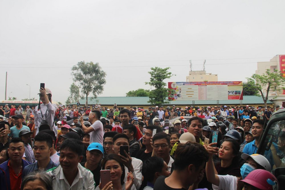 31357596_1979128242158795_2142902992364371968_n