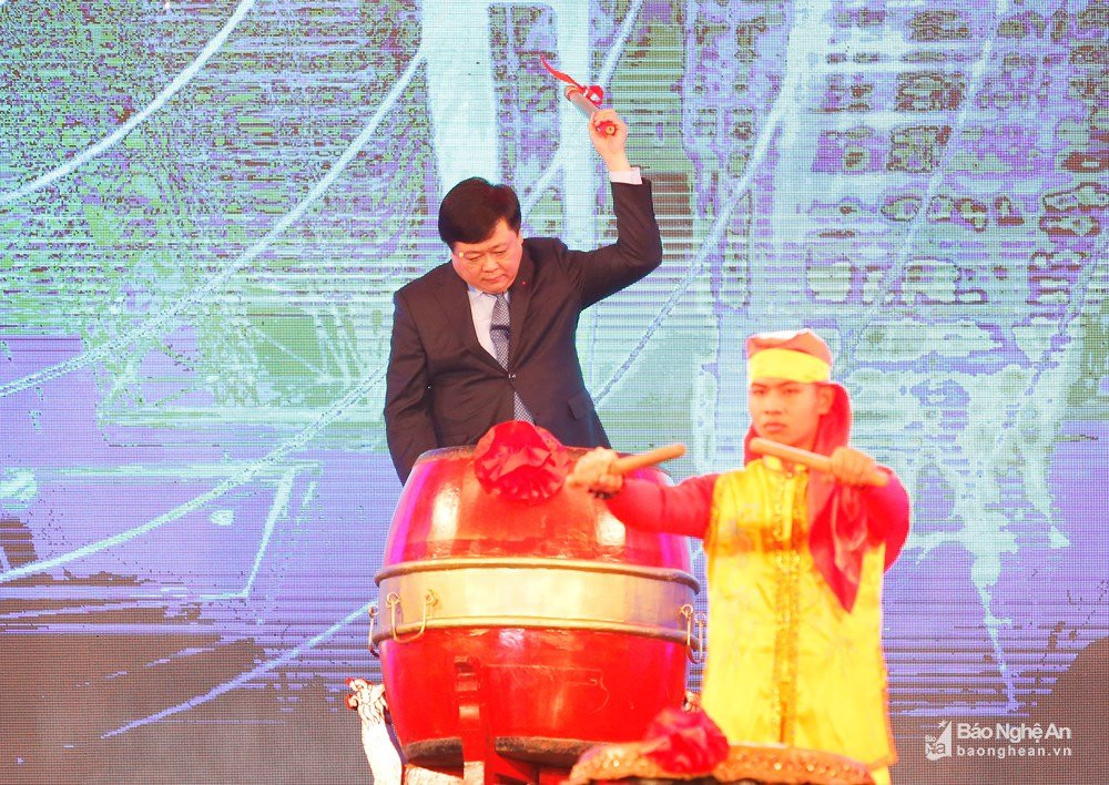 bna_khaimac5327594_352018