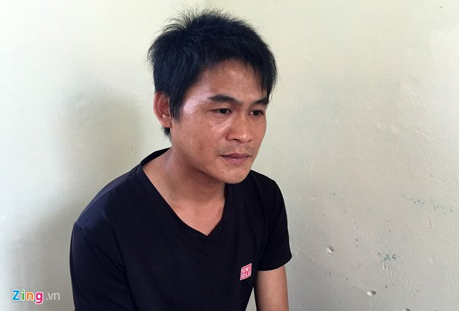 Khoi to thanh nien vac dao chem chet nguoi o quan bia hinh anh 1