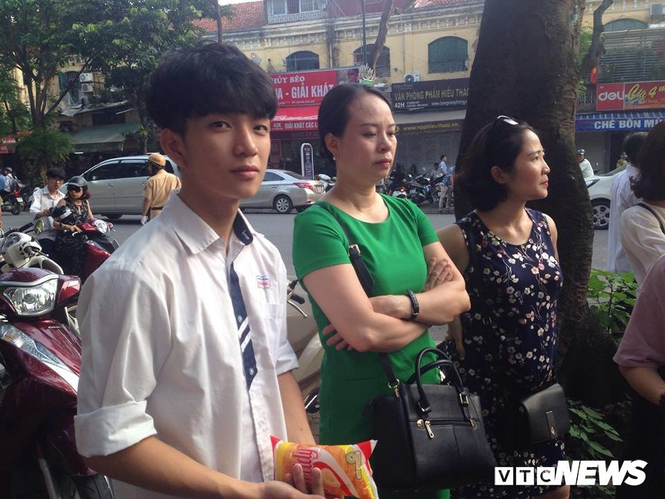 34536433_1344075452362314_3783874726170984448_n 10