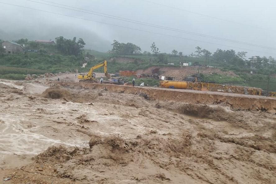 35987566_2061749447418121_2534934795255808000_n 10