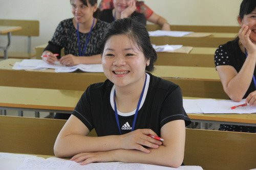 Ben trong khu vuc cham thi THPT quoc gia 2018 dien ra nhu the nao? hinh anh 5