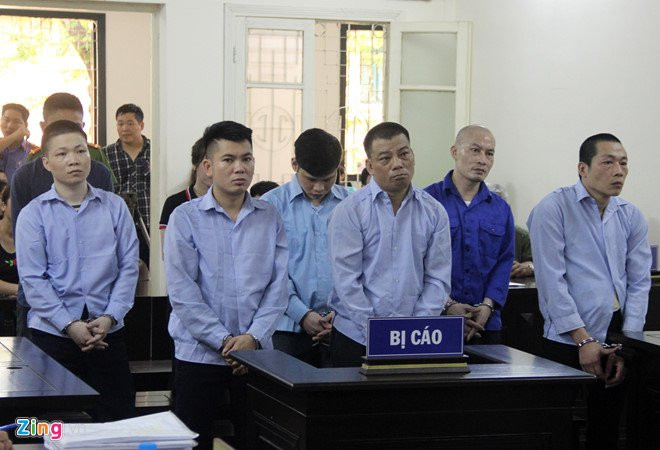 Vi sao phien xu giang ho ban chet le tan khach san phai dung? hinh anh 1