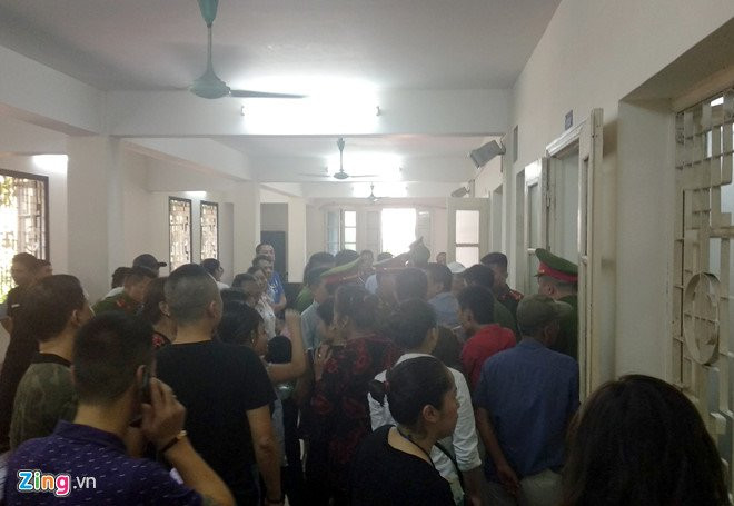 Vi sao phien xu giang ho ban chet le tan khach san phai dung? hinh anh 2