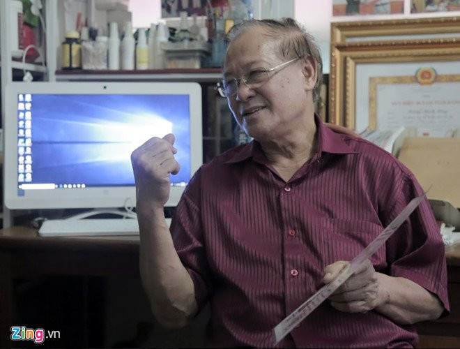 Kinh hien vi dien tu se giup khoi phuc bai thi trac nghiem bi tay xoa hinh anh 1