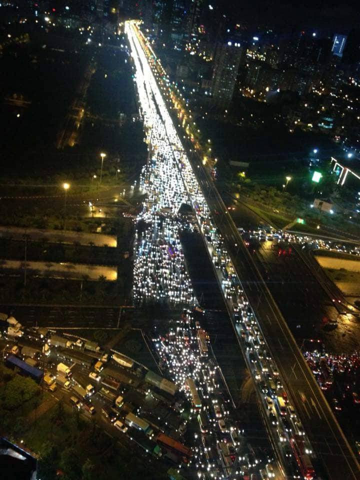 38072299_10204839534744079_5354666801735139328_n 11