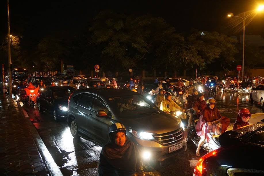 38121350_1787765787959599_1788928894682791936_n 22