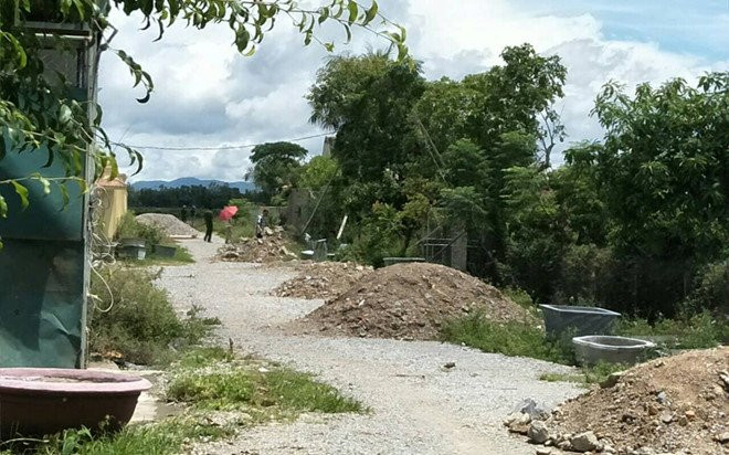 Nam thanh nien bi dam thau tim sau va cham xe hinh anh 1