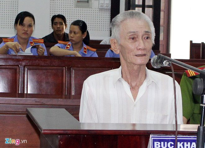 Tu hinh lao ong giet hai me con cu ba 81 tuoi hinh anh 1