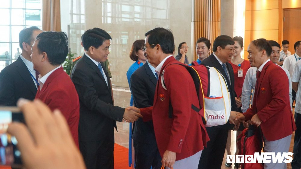 40567233_2114629805454757_7774332105059729408_n 6