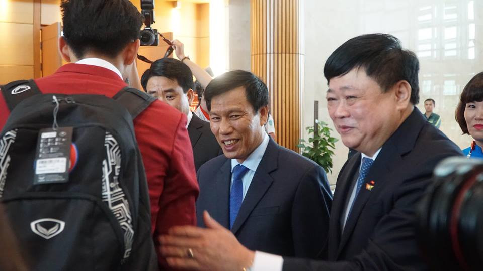 40597873_530270504097427_9212759254270738432_n 8