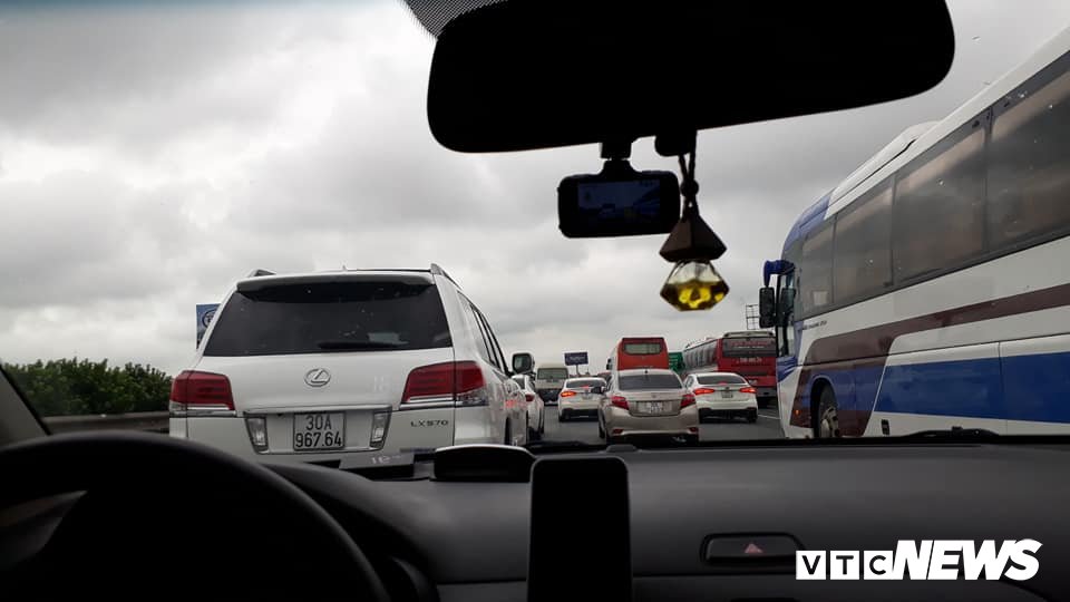 40748107_2052635021426779_8062065643689607168_n 20