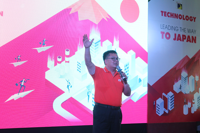 anh 3 - Chu tich FPT Software Hoang Nam Tien