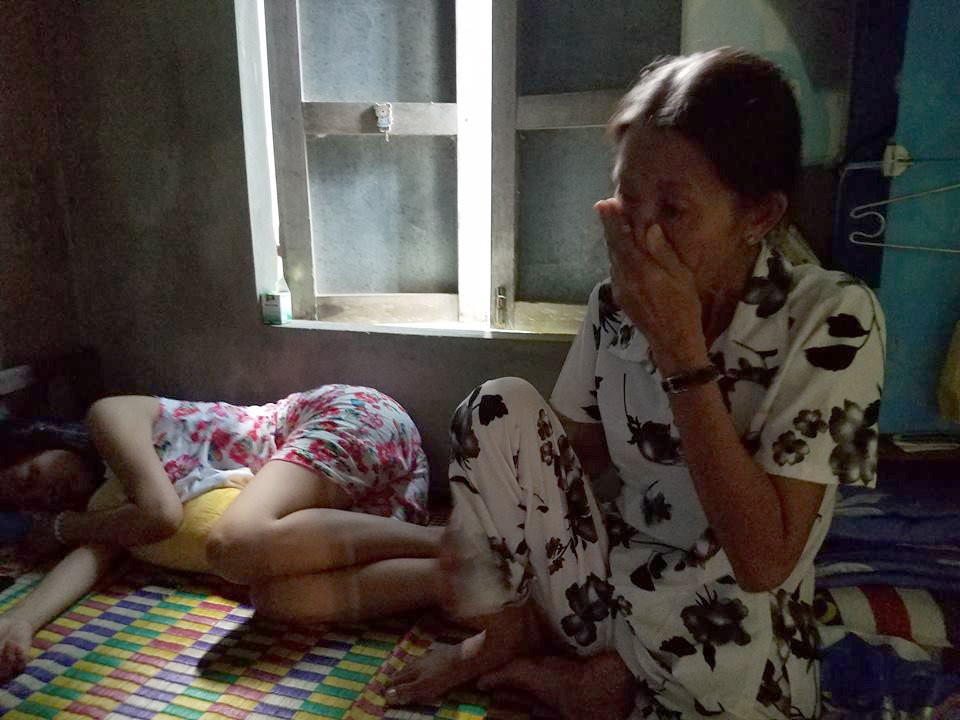 anh-co-giao-bi-chong-bao-hanh-o-hue-1107512 (1)