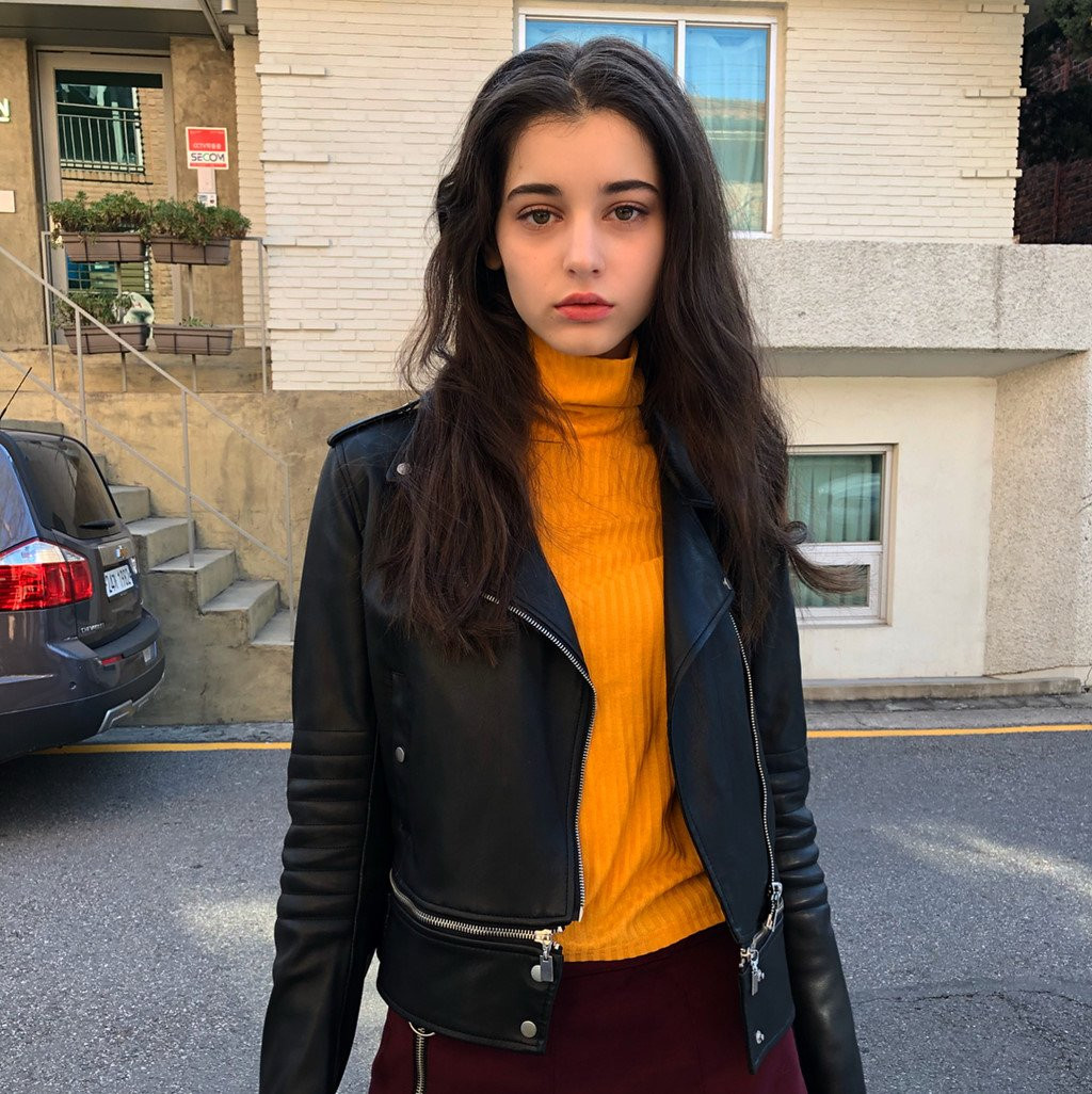 Hot girl Ukraine noi tieng o Trung Quoc vi xinh nhu bup be, cao 1,76 m hinh anh 15