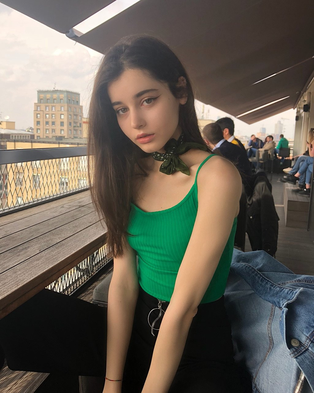 Hot girl Ukraine noi tieng o Trung Quoc vi xinh nhu bup be, cao 1,76 m hinh anh 7