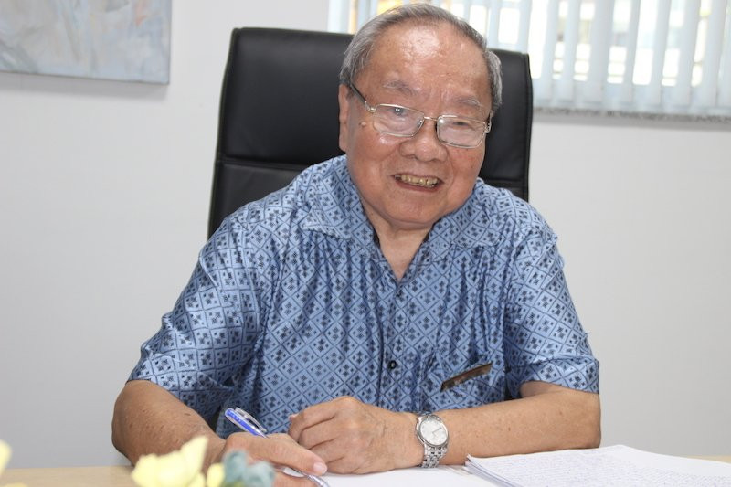 Vị Chánh văn phòng Bộ Giáo dục và gần 500 bức thư gửi vợ