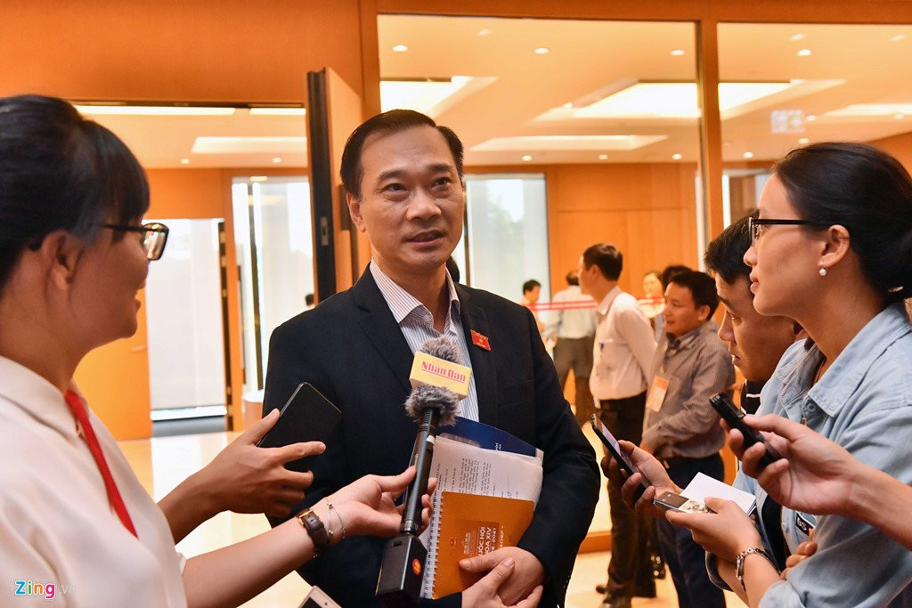 Phai suy nghi vi co nhung phieu tin nhiem thap hinh anh 1