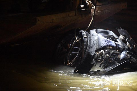 xe_roi_xuong_song_hong1