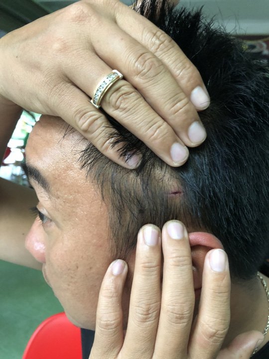 Vụ “CSGT đánh nhau với lái xe”: Thông tin bất ngờ về nhóm người trên xe tải - Ảnh 2.