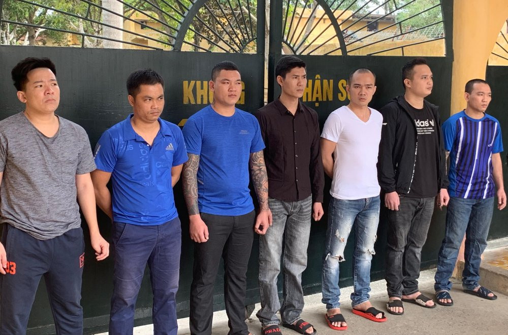 cong-ty-tin-dung-den-tra-tan-nhan-vien-nhu-thoi-trung-co-1 11