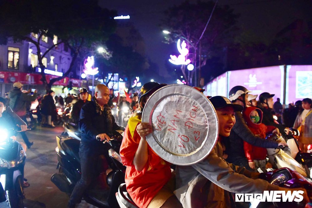 ha noi 8
