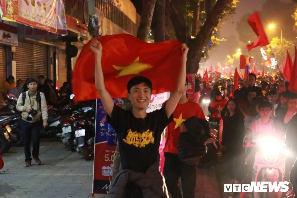 ha noi16 22
