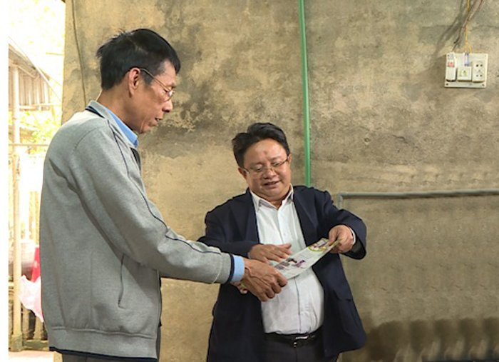 can bo chi cuc thu y tuyen truyen 3