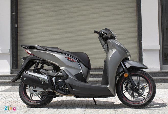 Honda_sh300i_2019_Zing_02